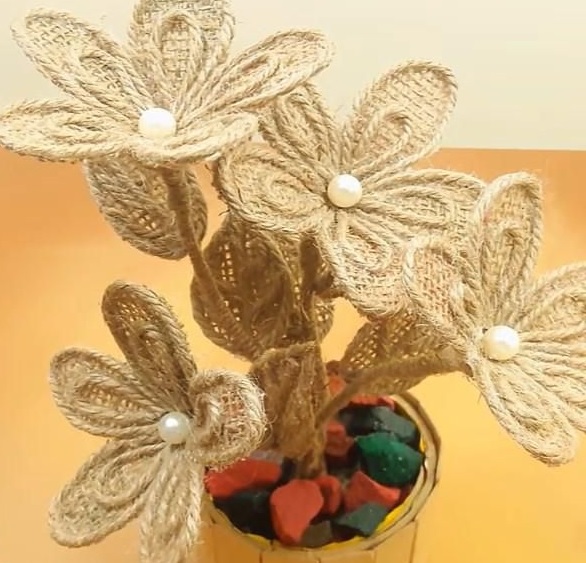 Pulsera tejida